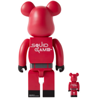 Medicom x Squid Game Guard △ 100% + 400% Be@rbrick Figurine Set